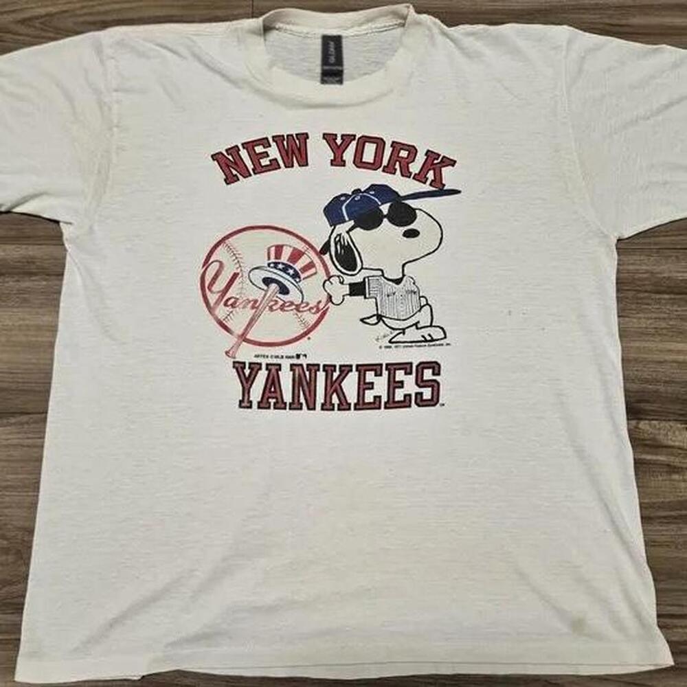 1980S  York Yankees Snoopy Tee Sportswear